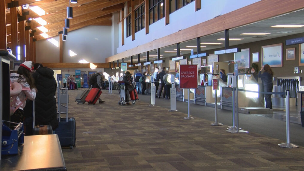 Spike in travelers over holiday weekend at Bozeman airport