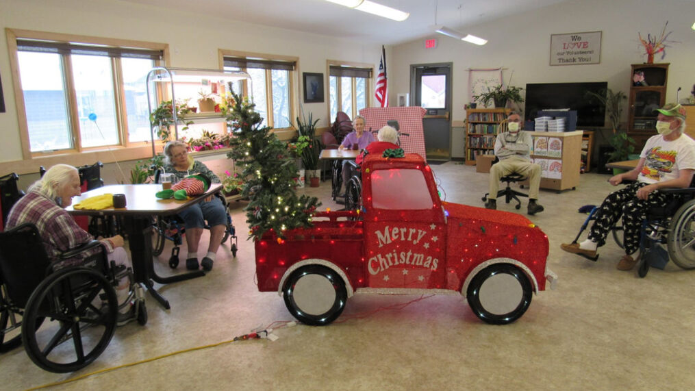 Gallatin Rest Home brings holiday cheer to residents