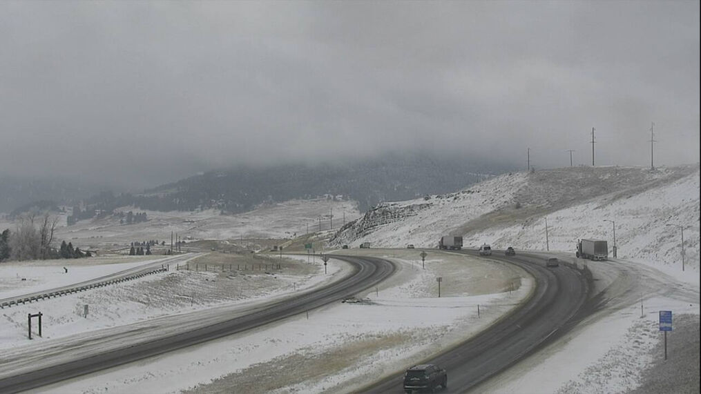 Crash blocks eastbound lanes of I-90 near Bozeman