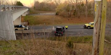 Tennessee Crash Claims Three Lives; Driver Arrested After Fleeing Scene