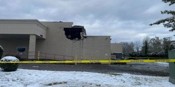 Two Killed in Oak Ridge Crash Near Food City