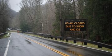 Newfound Gap Road in Great Smoky Mountains National Park Reopens After High Wind Closure
