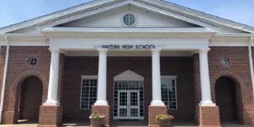 Blount County Lawmaker Introduces Bill to Educate High Schoolers on Safe Haven LawKnoxville, Tenn. — Blount County State Representative Tom Stinnett (R-District 20) has introduced House Bill 368, a proposed piece of legislation that would mandate changes to the Tennessee high school curriculum. The bill aims to educate students in grades 9 through 12 about the state’s Safe Haven law, which allows parents to legally surrender newborns without facing criminal consequences.  According to Stinnett, the goal of the bill is to provide young people with crucial information about available options during moments of crisis. “This is about taking care of humanity and making sure people know about all the options out there and helping someone who is going through a crisis,” said Stinnett.  Stinnett is collaborating with Knox County State Senator Becky Duncan Massey in hopes of advancing the legislation through the state’s legislative process. He emphasized the importance of ensuring that students are aware of the Safe Haven law as they navigate their lives.  “This is just making sure that young people know this option is out there, you know, as they go through life,” Stinnett added.  The Safe Haven law allows parents to surrender their newborns at designated locations, such as hospitals, fire stations, or police stations, without fear of legal repercussions. Supporters of the bill believe that educating students about this law could provide an important alternative to other options, such as abortion, in times of crisis.  Monica Kelsey, the founder and CEO of Safe Haven Baby Boxes, praised the proposed legislation. Kelsey’s organization has been instrumental in the establishment of Safe Haven Baby Boxes across the state. On Tuesday, Morristown will celebrate the installation of the 19th Safe Haven Baby Box in Tennessee.  “I think it’s a good thing for Tennessee,” Kelsey said, reflecting on the growing initiative in the state. “I hope that every state becomes as proactive as Tennessee has become in the past couple of years.”  Tennessee has quickly become one of the leading states in the country for the number of Safe Haven Baby Boxes, ranking among the top six. The legislation introduced by Stinnett seeks to further bolster Tennessee’s position as a proactive leader in supporting both parents and children in difficult situations.  The bill’s supporters hope that by educating students about the Safe Haven law, they will be better equipped to make informed decisions if faced with a crisis in the future. “The main thing is it gives them the opportunity to know they have an option in crisis situations as opposed to abortion,” Stinnett explained.  As House Bill 368 moves forward in the legislative process, its proponents are hopeful that the initiative will spark positive change for both young people and the wider community, ensuring that more lives are protected and supported during times of hardship.