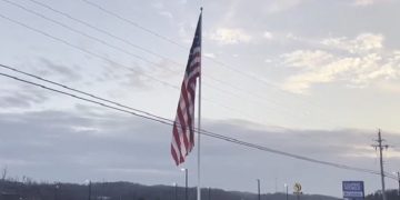 Sevierville Files Legal Complaint Against Camping World Over Flagpole Height
