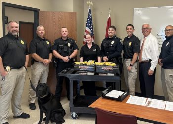 Maryville police department thanks Firehouse Subs for donation to officers