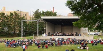 Community gathers for Symphony in the Park concert at Greenbelt Amphitheater